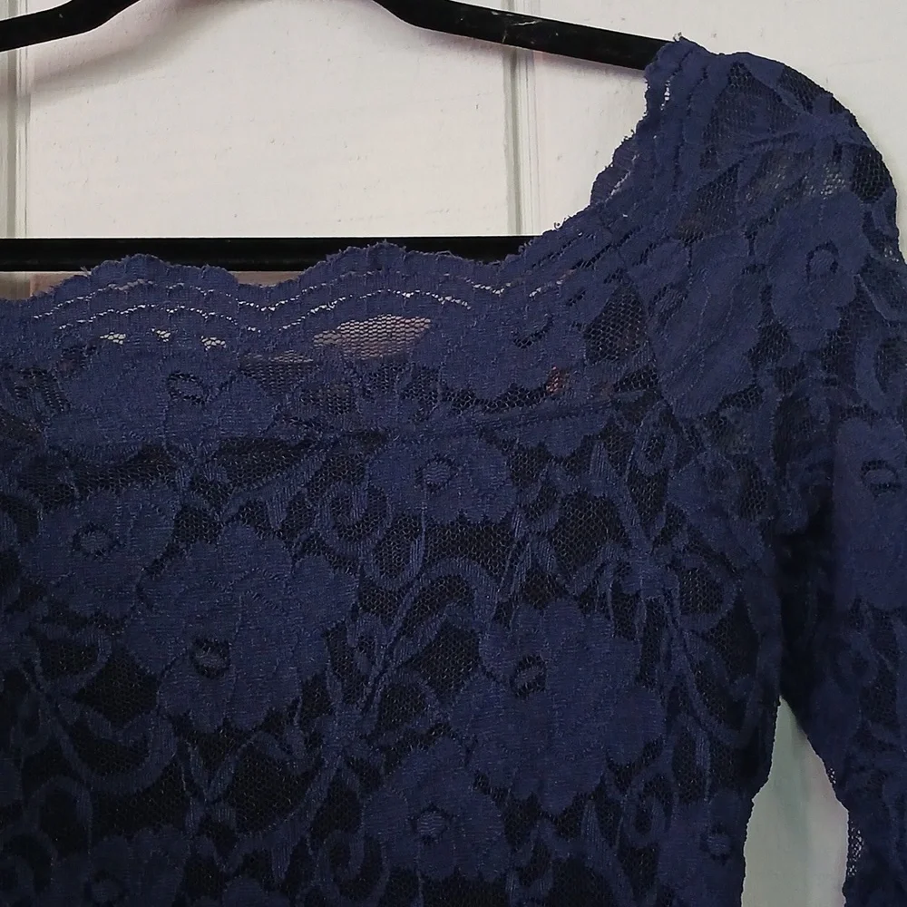 Torrid NWT Navy Blue Lace Boatneck Top Lace Long Sleeves Size 0 Large - Picture 4 of 11